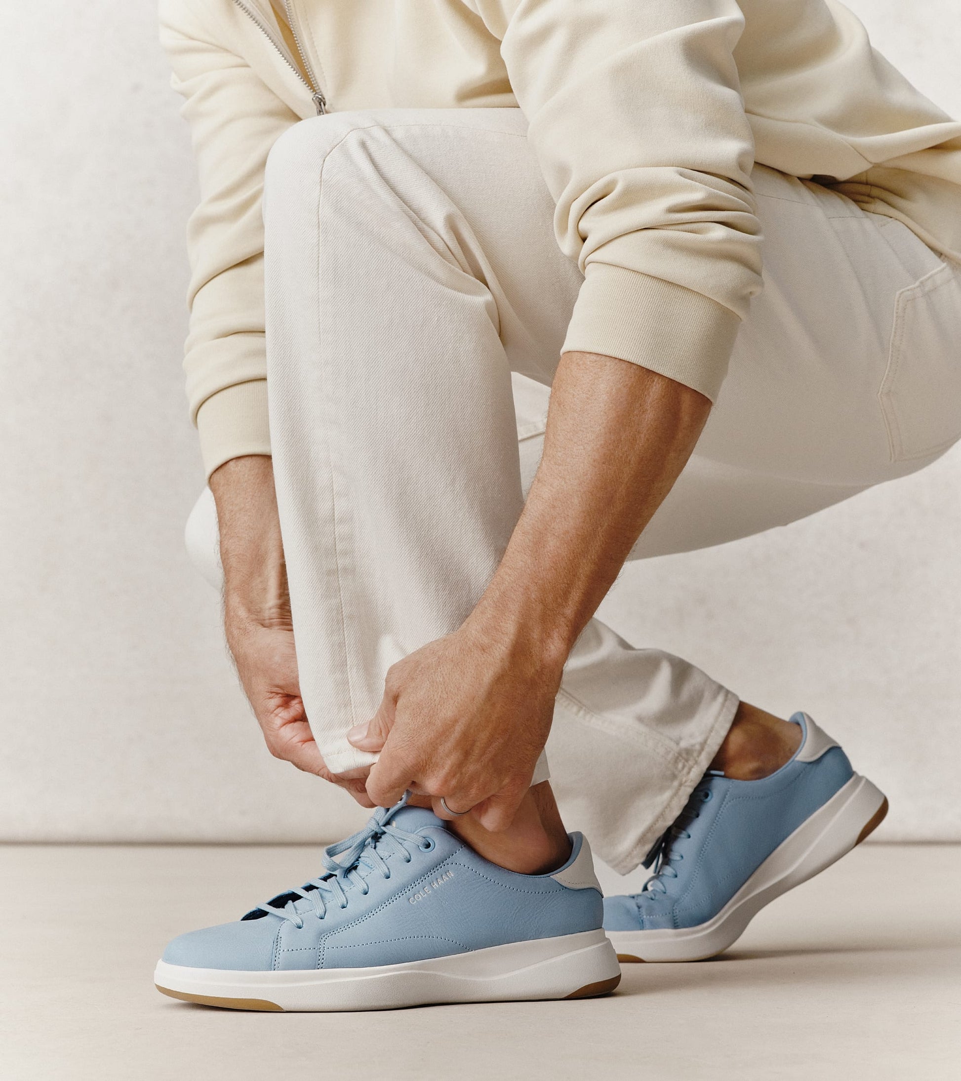 C43971:DUSTY BLUE NUBUCK / IVORY / IVORY