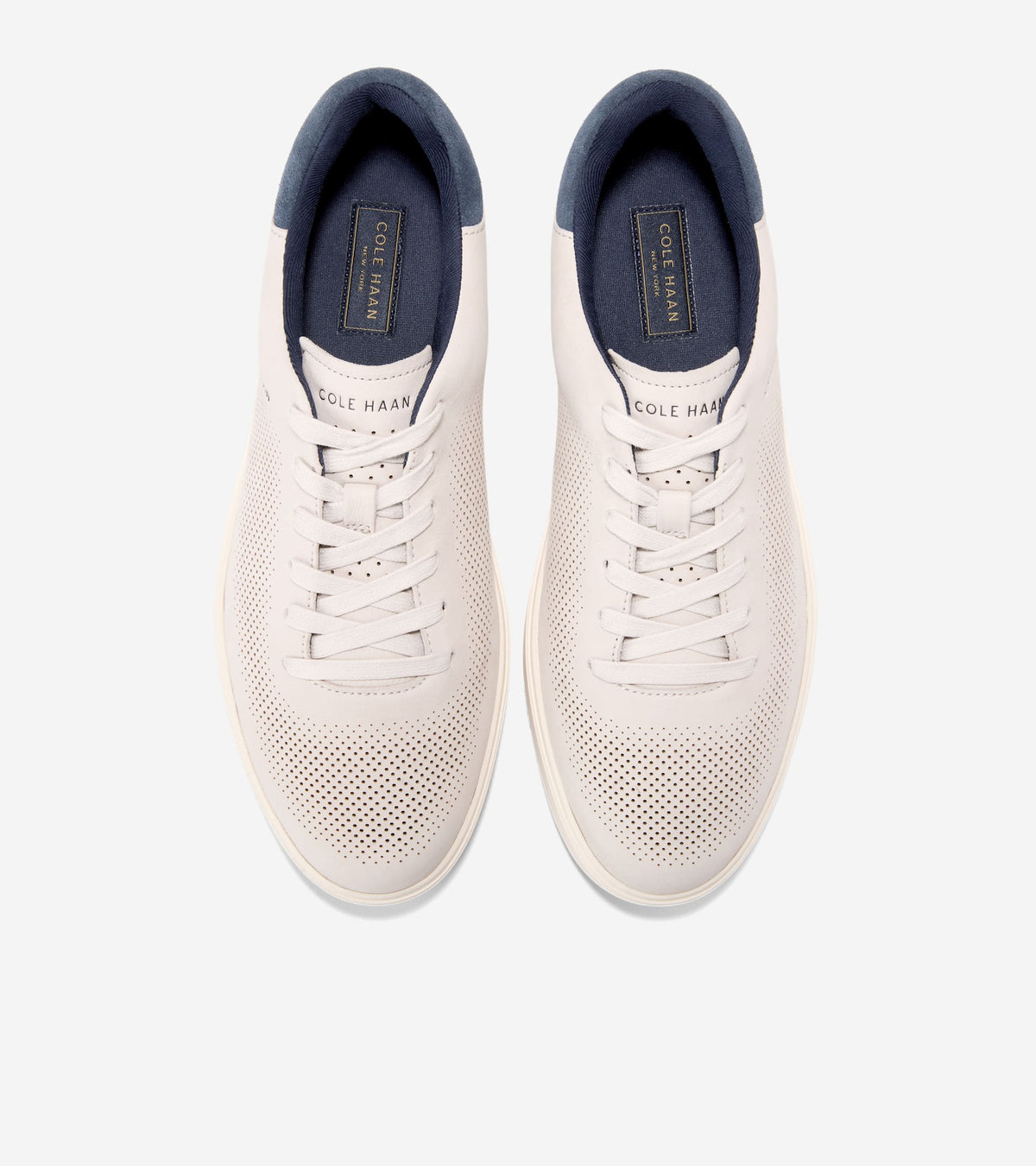 C44552:PUMICE STONE NUBUCK / NAVY BLAZER / IVORY