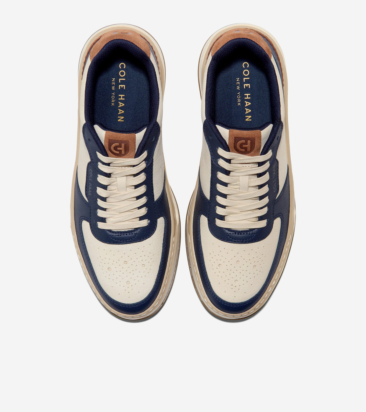 C43475:ANGORA NUBUCK / NAVY BLAZER / IVORY