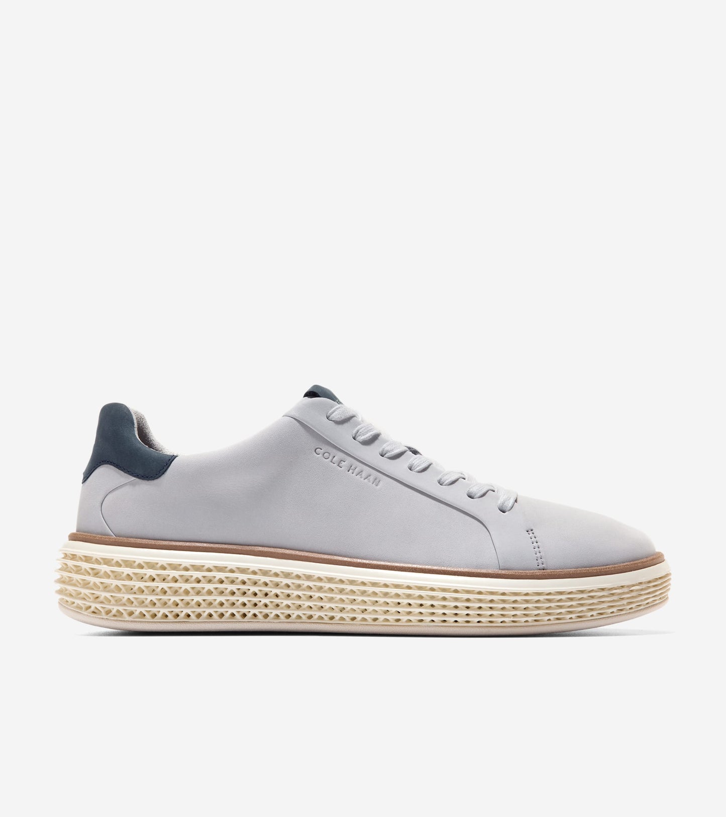C43431:HARBOR MIST NUBUCK / NAVY BLAZER / IVORY